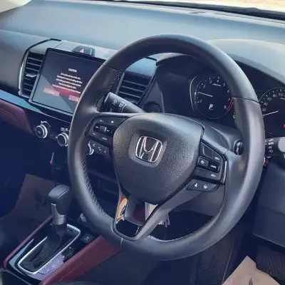 Honda City ให้เช่า ที่หน้าทอน